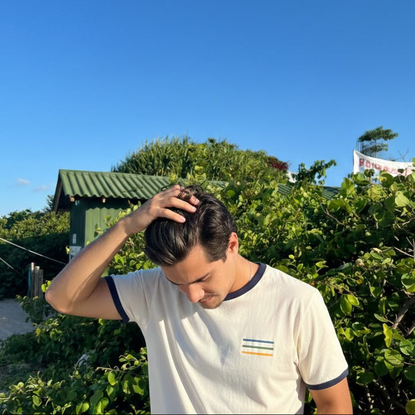 Shirt inspired by the Brazilian style colors of the flag on the left side of the chest